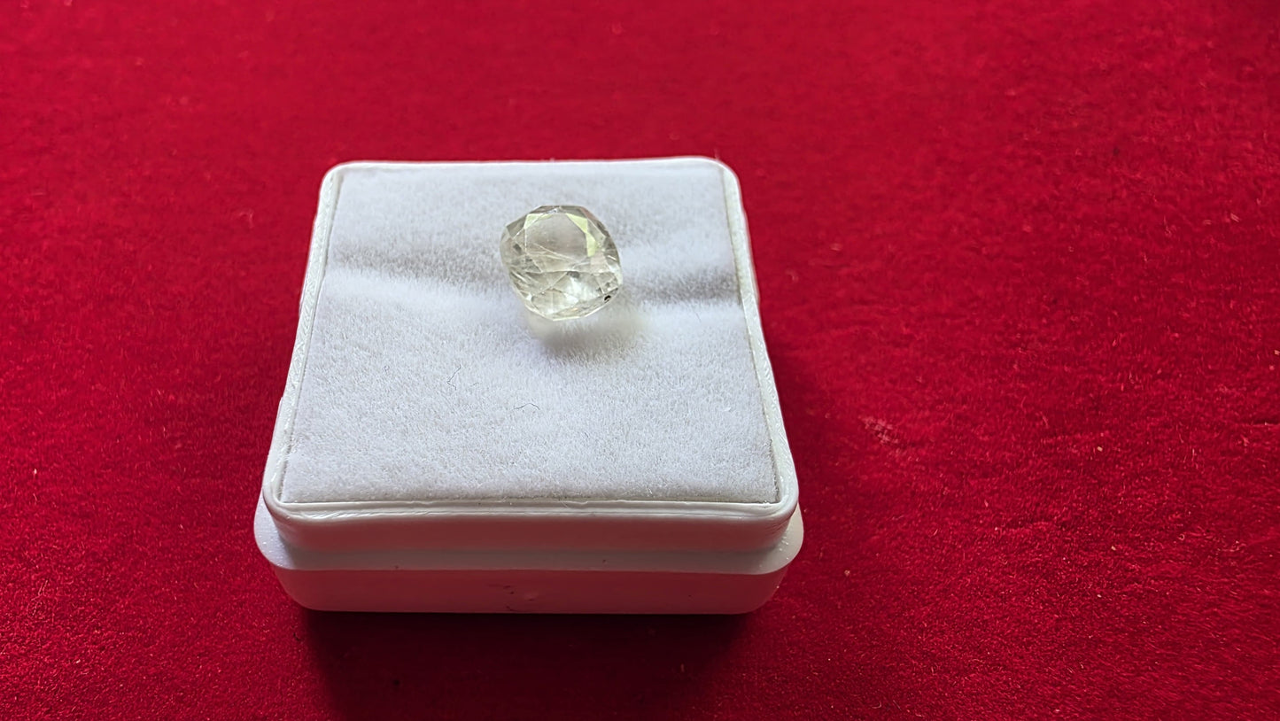White Sapphire (Safed Pukhraj) – Powerful Venus Gemstone for Love, Luxury & Prosperity | Lab Certified | Natural | 100% Original