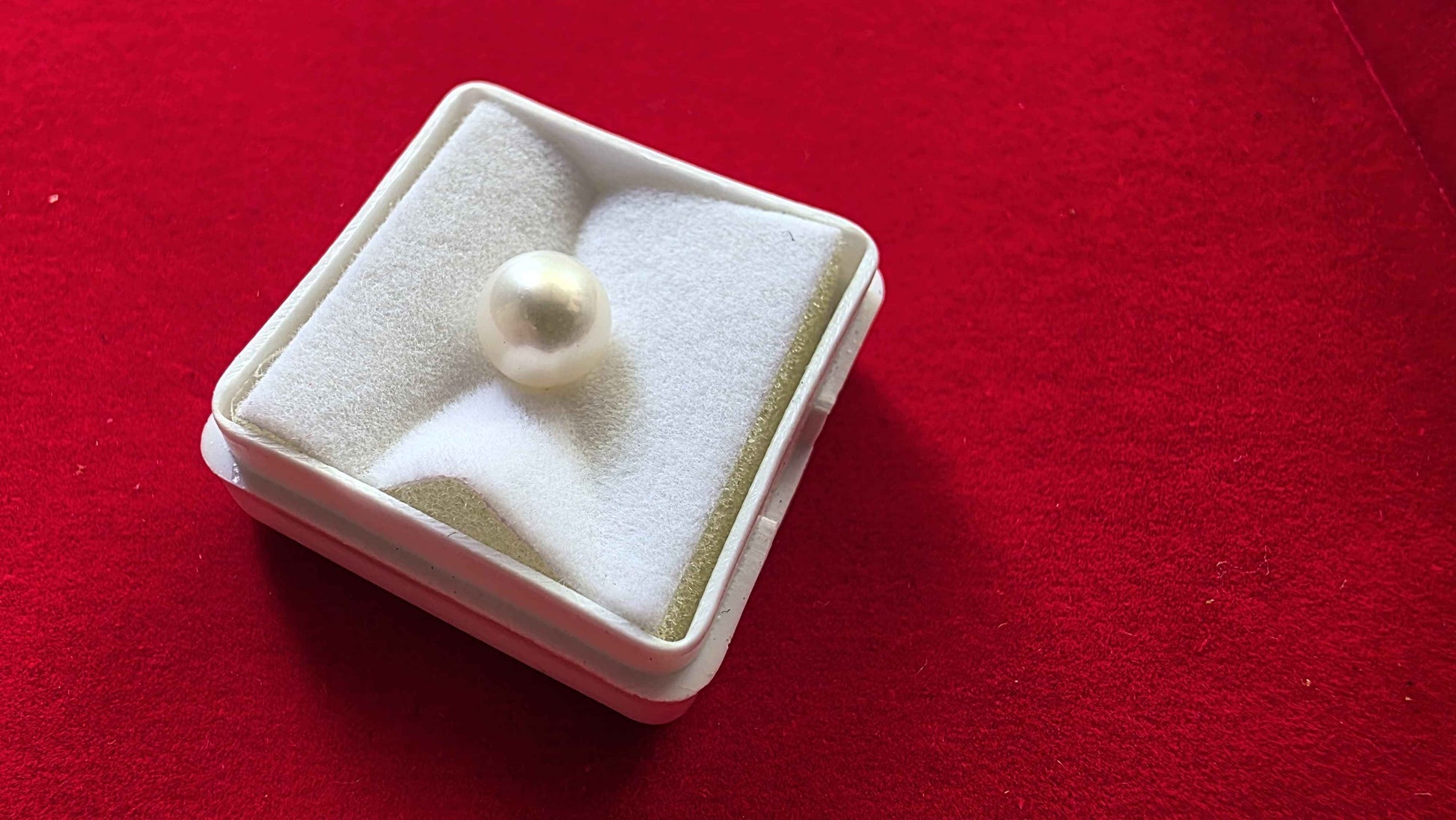 White Pearl Stone (Moti) – Powerful Moon Gemstone for Peace, Emotional Balance & Happiness | Lab Certified | Natural | 100% Original