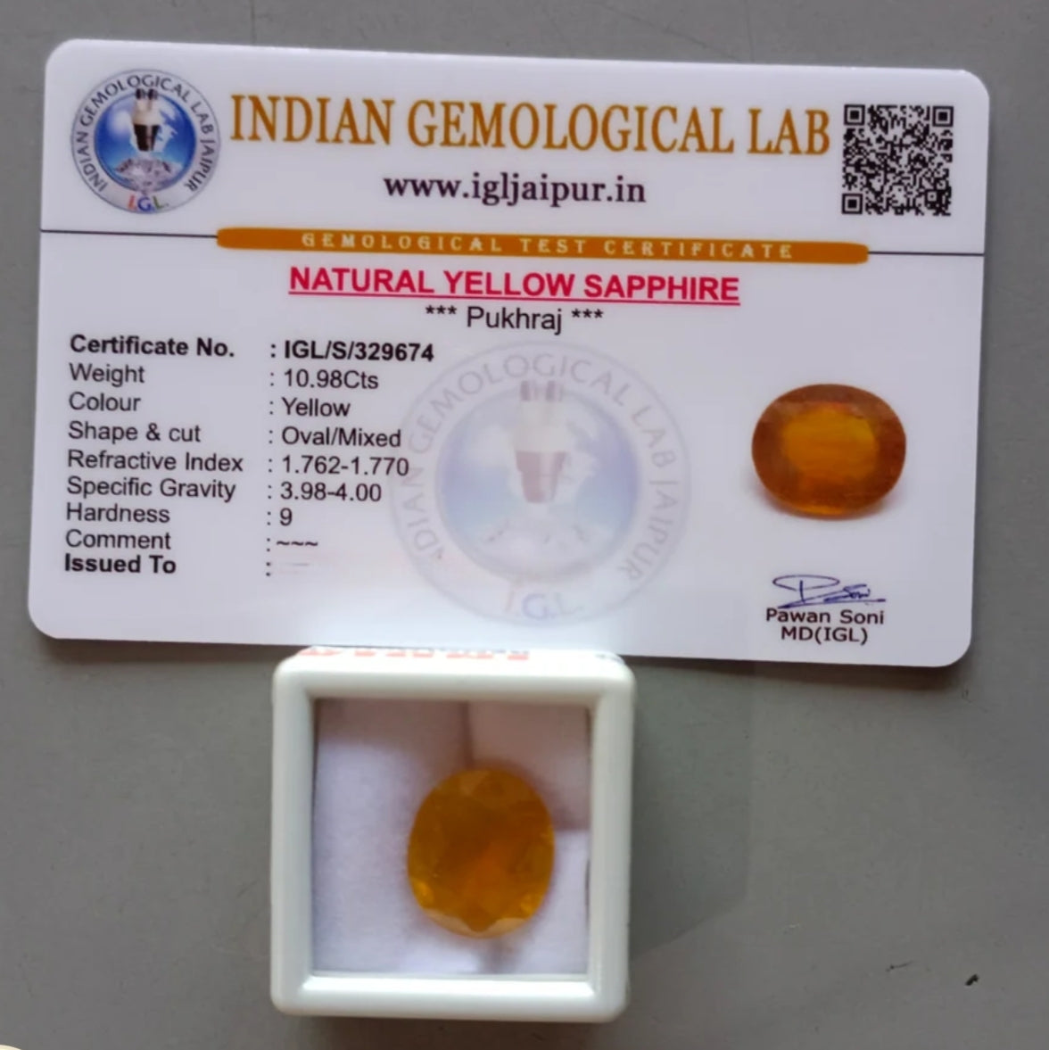 Yellow Sapphire - Pukhraj [Certified | Abhimantrit - Energized | 100% Original and Natural]