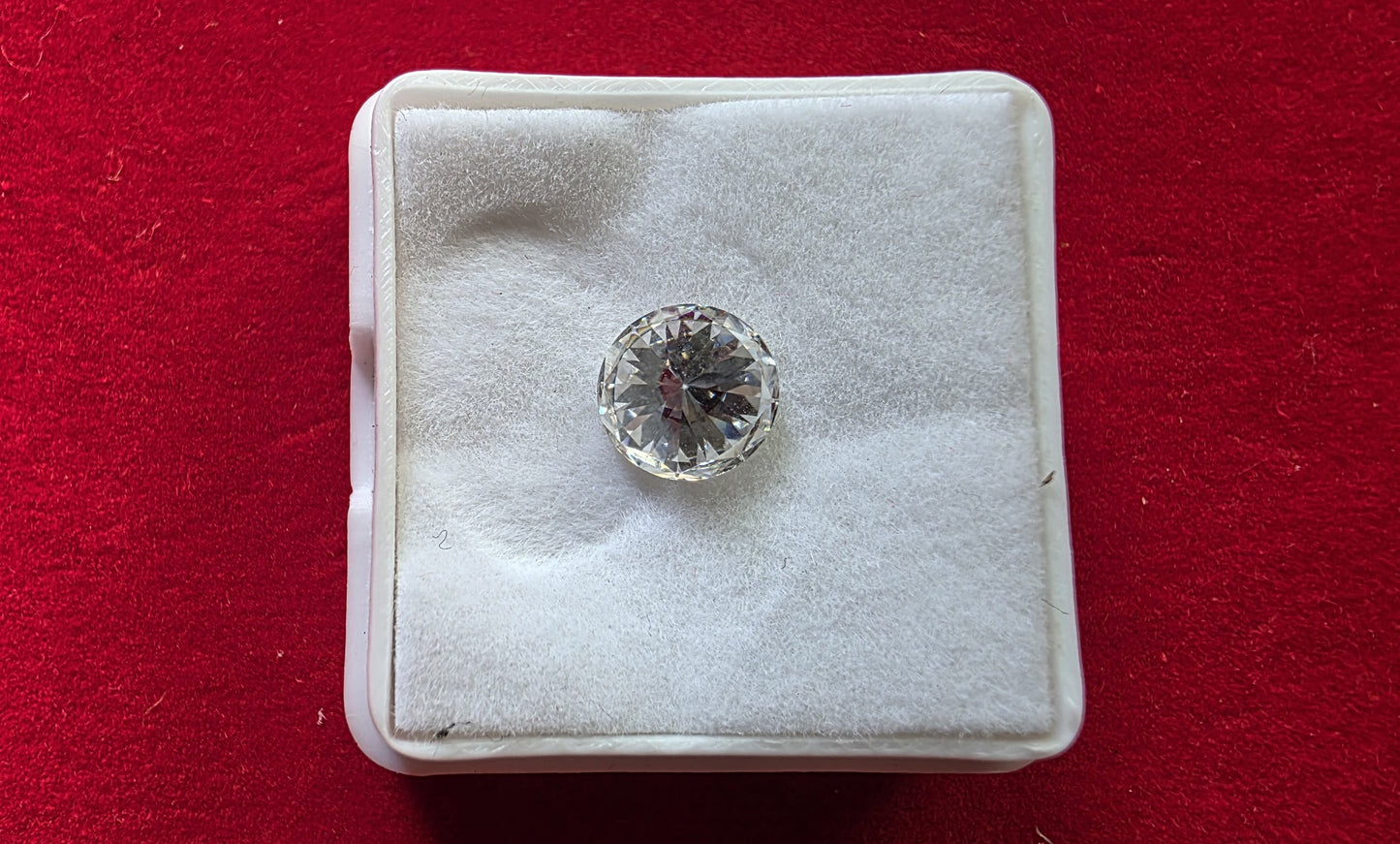 Moissanite Gemstone – Brilliant Diamond Alternative with Luxury Sparkle | Certified | 100% Original